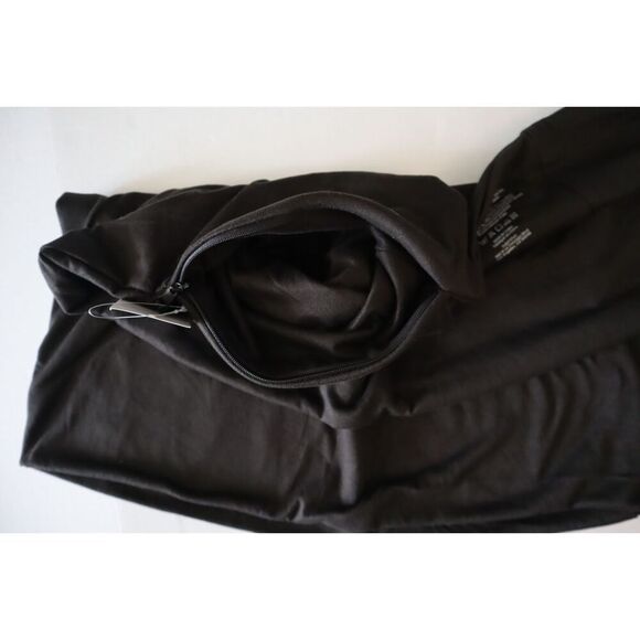 Beyond Yoga Women's One Size Black Lightweight Pocket Infinity Scarf - Picture 14 of 16